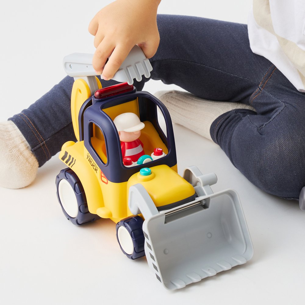 誕生日プレゼント Hola Toys オラトイズ 音がいっぱい はじめてのリモコンショベルカー リモコンカー ラジコン はたらく車 働く車 重機 乗り物 のりもの おもちゃ 音が鳴る メロディ ライト 自動走行 ごっこ遊び 知育玩具 1歳半 18カ月 2歳 3歳 男の子 女の子 お祝い ギフト