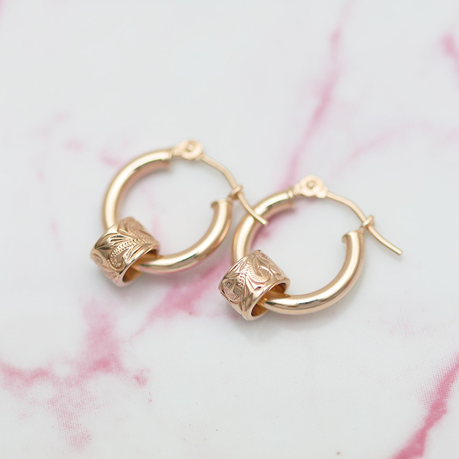 ハワイアンジュエリー フープピアス ピアス ピンクゴールド ピアス 外径13mm クロッシングピアス スクロールチューブ 小ぶり ゴールド 揺れる 片耳(1個)購入可 K14 14KPM2053 彼女 妻 女性 レディース プレゼント ハロウィン 【品番：GE213R】