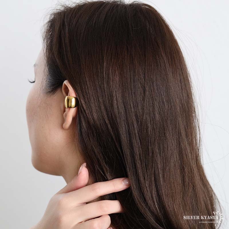 ステンレス メタルイヤーカフ 甲丸イヤーカフ まんまる 大ぶり ぷっくり つやつや ワイド ゴールド 18KGP シルバー 片耳1点 可愛い シンプル プチプラ 耳の穴不要 痛くない レディース 金属アレルギー対応フェイクピアス ノンホール イヤリング 女性