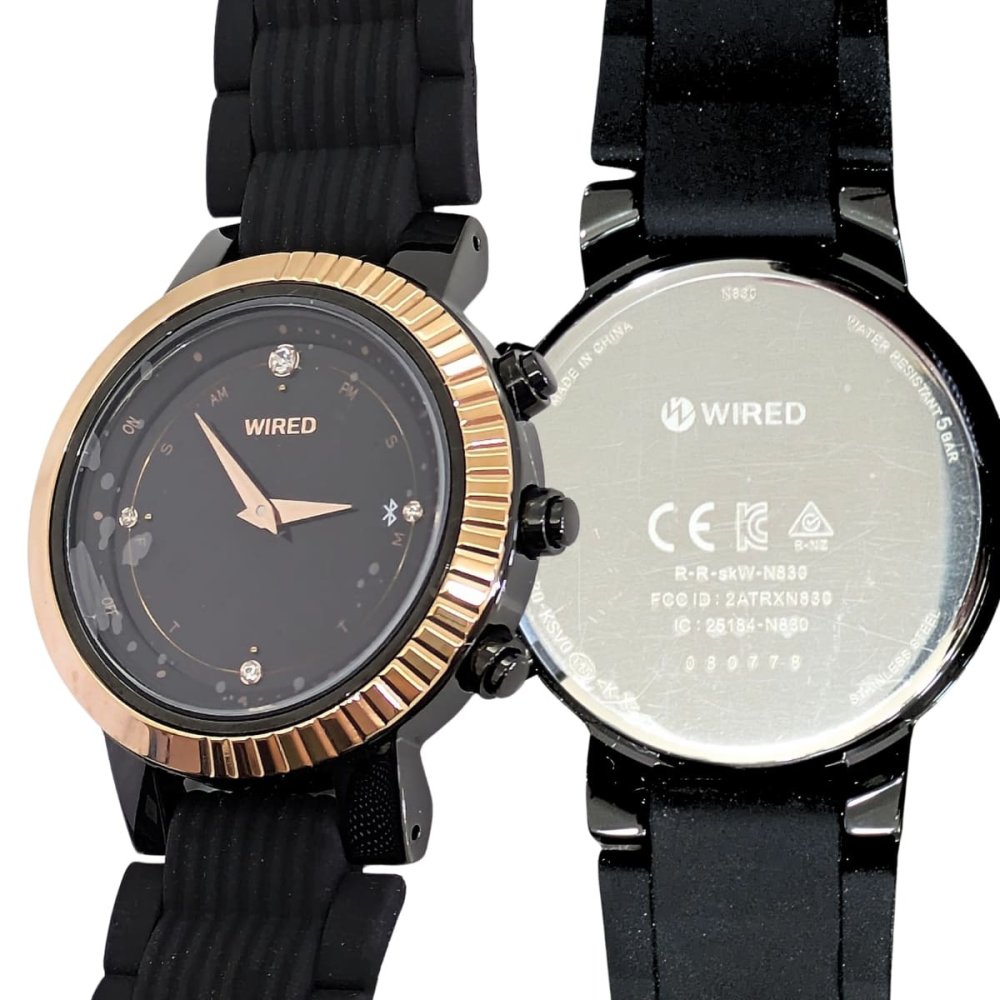 WIRED f(ワイアード エフ)  AGEB401,402  TOKYO GIRL MIX Bluetooth シリコンバンド カラー(ブラック,ホワイト )  生産終了 稀少 10代から20代向け かわいさとクールさを兼ね備えたデイリーウォッチ。