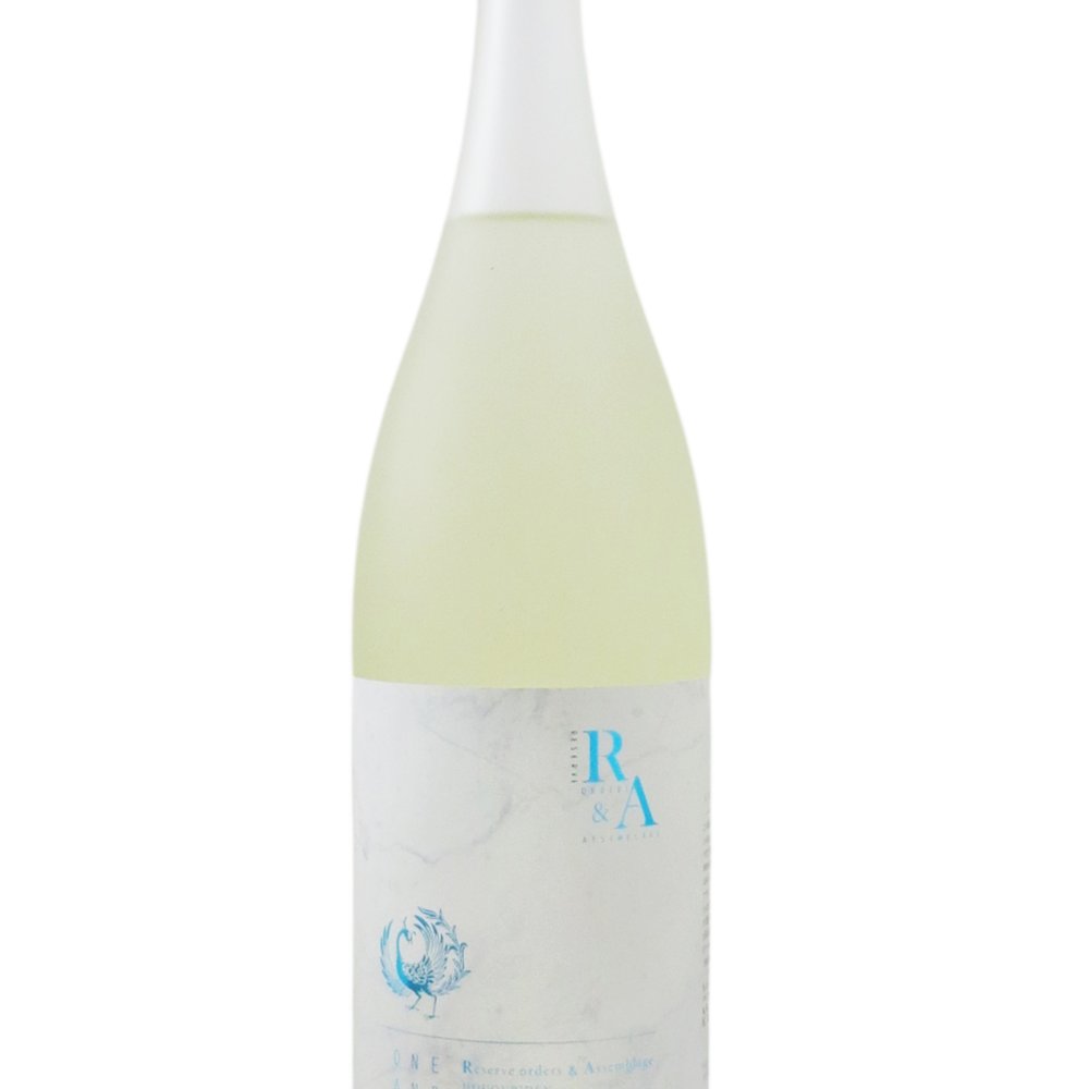 鳳凰美田 ( ほうおうびでん ) Assemblage ( アッサンブラージュ ) 「WHITE & SKYBLUE ( ホワイト＆スカイブルー ) 」 1.8L / 栃木県 小林酒造 【 9505 】【 日本酒 】【 要冷蔵 】【 ハロウィン 贈り物 ギフト プレゼント 誕生日 結婚のお祝い 】