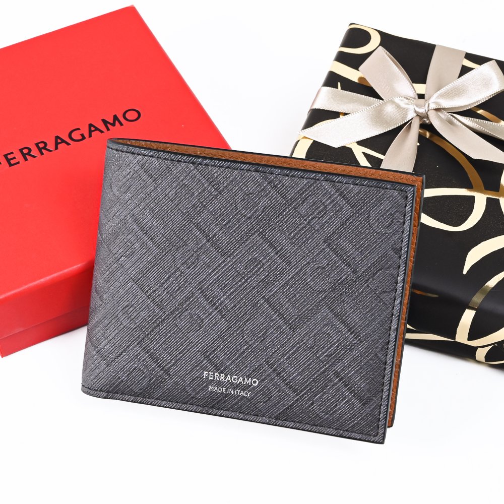 【スペシャルラッピング付き】フェラガモ Salvatore Ferragamo サルヴァトーレフェラガモ 二つ折り財布 2026AW 小銭入れ付き ウォレット モノグラム ガンチーニ メンズ ブラック ブラウン 661594 795894 004 0795894 折財布