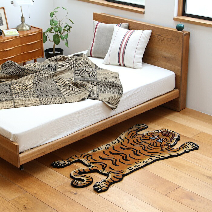 チベタンタイガーラグ ラグマット ウール 手織り TIBETAN TIGER RUG S M L 3サイズ インド製 ハンドクラフト 虎 トラ タイガー アクセントラグ タペストリー エスニック リビング 玄関 ベッドサイド 壁飾り 天然素材 おしゃれ