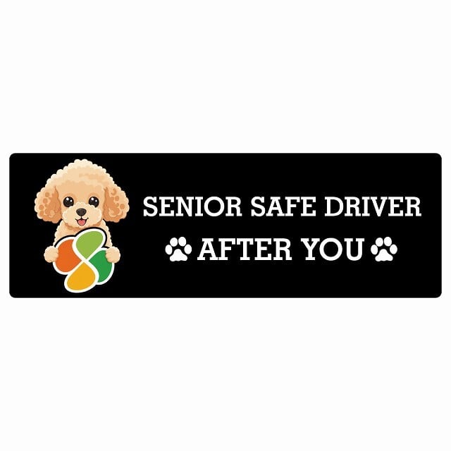 カーサイン 高齢者マーク SENIOR SAFE DRIVER トイプードル ステッカー シール 長方形 15x5cm 肉球 日本製 車