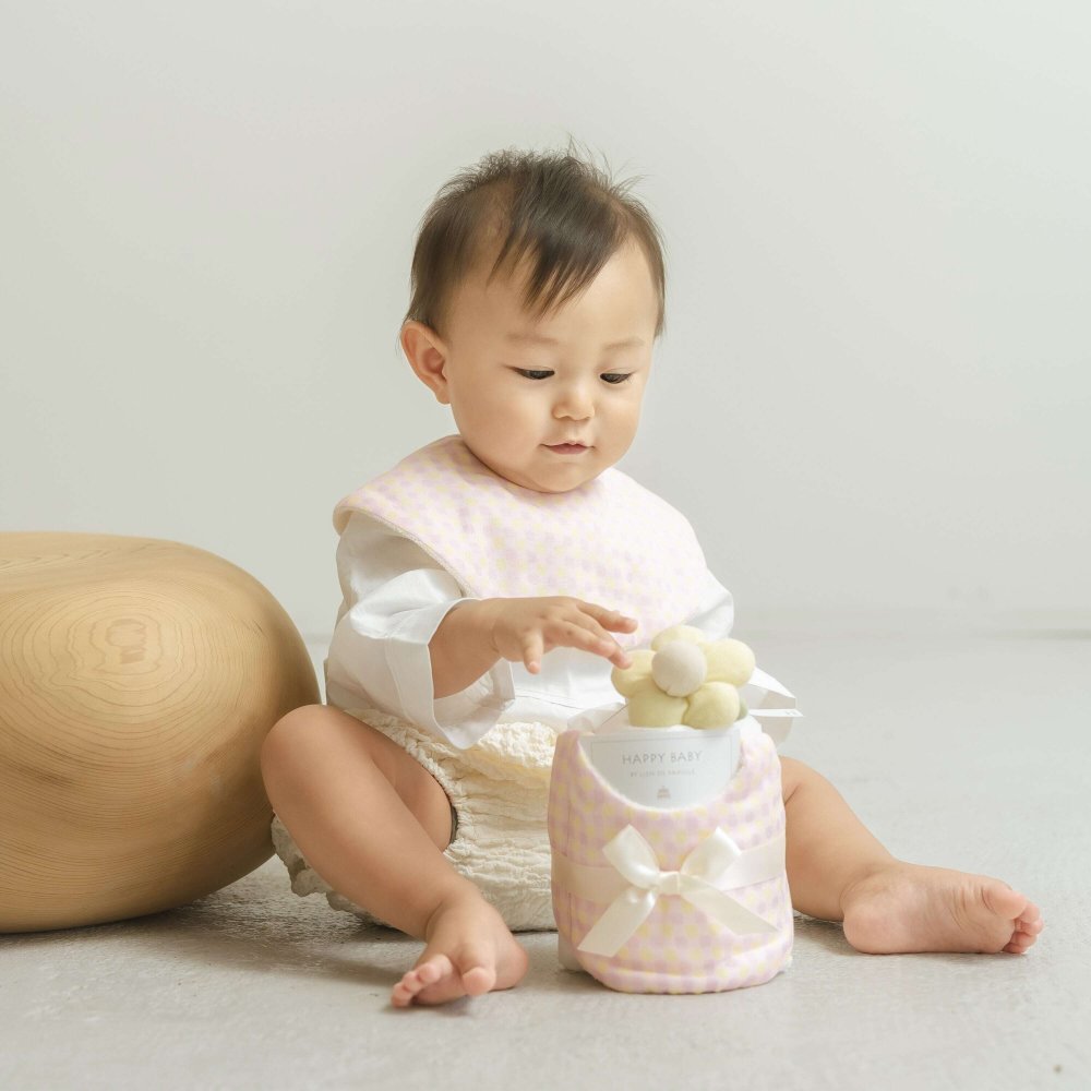 Lien de famille ギンガムチェックスタイとお花のラトル ベビーケーキ おむつケーキ 日本製 ベビーギフト 出産祝い プレゼント