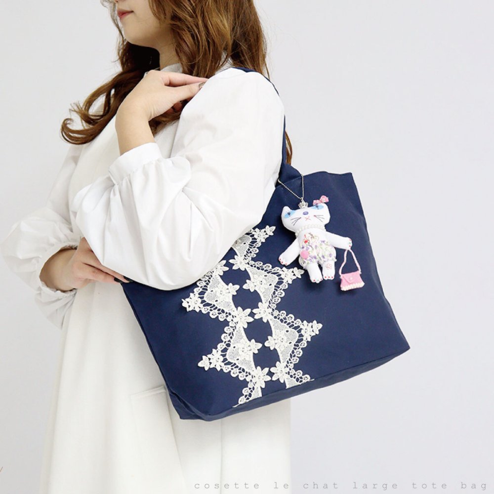 猫 バッグ トートバッグ 日本製 レディース レース 刺繍 チャーム付き かわいい 大人 可愛い 軽量 A4 黒 ネイビー 赤 サブバッグ 猫雑貨 ギフト【LALUICE】