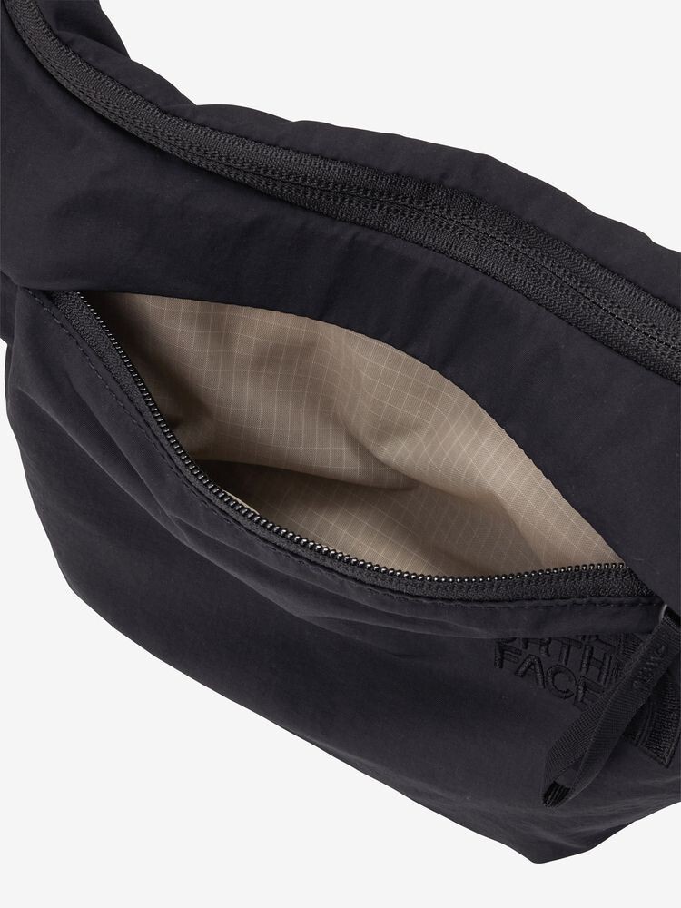 ノースフェイス ショルダーバック メンズ レディース 斜めかけ 肩掛け ２WAY 撥水 ４L THE NORTH FACE フィーカスミニSD 72651 黒 白