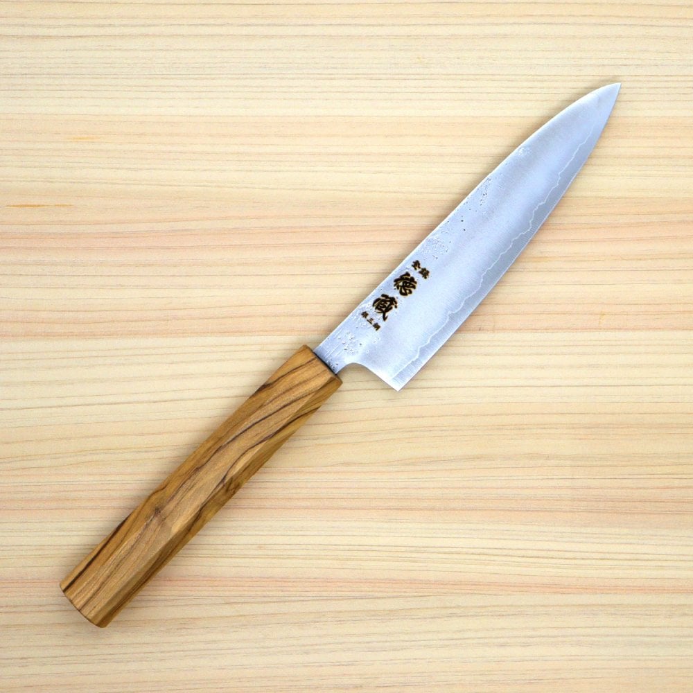 ステンレスペティナイフ　130mm 銀三 梨地仕上げ オリーブ八角柄 日本製 徳蔵刃物 【TOKUZO KNIVES】 JAPAN Kitchen Knives 包丁 切れ味 家庭用 万能 錆に強い 両刃 プレゼント ギフト 贈り物 一生モノ