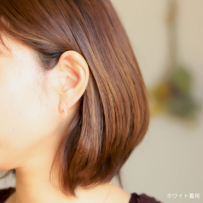 K18 ゴールド ピアス ハート ピアス 18金 18K 片耳(1個)購入可 18Kイエローゴールド 18Kピンクゴールド 18Kホワイトゴールド 揺れる キー 鍵 小さい 小ぶり 可愛い 華奢 上品 彼女 妻 女性 レディース 誕生日 プレゼント ハロウィン 【品番：RME-FU-3246】