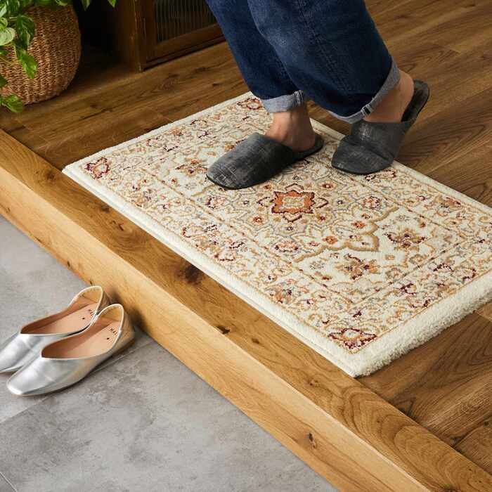 ラグ カーペット 玄関 屋内 屋外 輸 入 ネカル アイボリー 約50×80cm 長方形 民族調 エスニック モダン シンプル オールシーズン 丈夫 50×80cm ルカス ベージュ 新生活