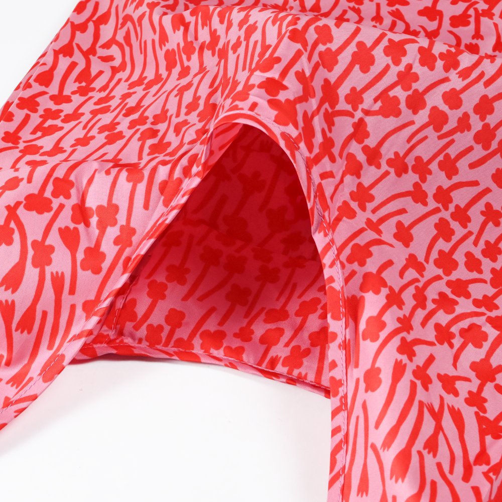 マリメッコ marimekko エコバッグ 買い物袋 スマートバッグ 2026冬新作 Tuulahdus トゥーラフドゥス ローズ レッド 96126 096126 330 北欧雑貨 北欧デザイン 送別会 誕生日 お中元 結婚祝い 結婚式 高級 父の日 母の日 ホワイトデー【スペシャルラッピング660円(別売り)】 ネコポス