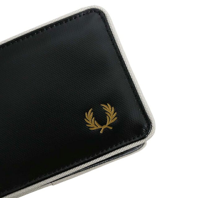 フレッドペリー FRED PERRY Coated Polyester Billfold Wallet 二つ折り財布 二折財布 l7305-d57 ユニセックス Black Ecru
