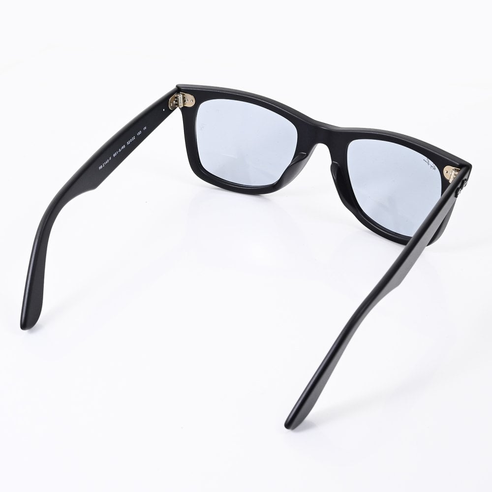 レイバン Ray-Ban サングラス 国内正規品 オリジナル ウェイファーラー 52サイズ ローブリッジフィット アジアンフィット ウェリントン スクエア型 男女兼用 メンズ レディース ライトグレー RB2140F 601S R5 52 22 150 1N 【スペシャルラッピング660円(別売り)】送別会 誕生日 お中元 結婚祝い 結婚式 高級 父の日 母の日 ホワイトデー