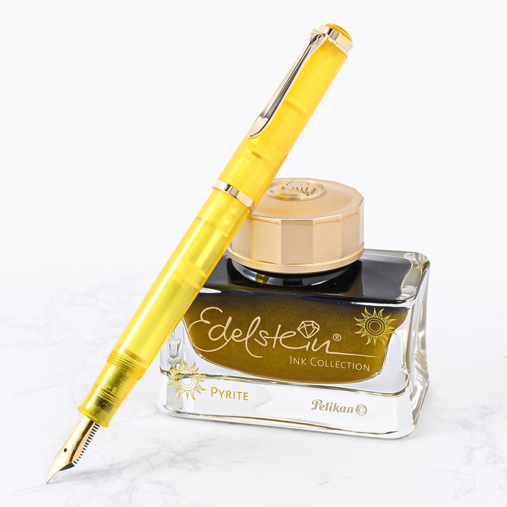 ペリカン Pelikan 万年筆 インクセット 2026限定色 Classic クラシック パイライト M200 ペン先EF(極細字) 特別生産品 高級筆記具 万年筆 文房具 送別会 誕生日 お中元 還暦祝い 結婚祝い 結婚式 高級 父の日 母の日 即日発送 クリスマスプレゼント 文房具 成人祝い ビジネス小物 ホワイトデー