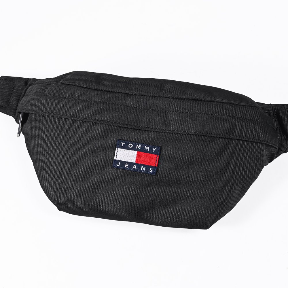 高品質ヨーロッパ輸入モデル トミーヒルフィガー TOMMY HILFIGER ショルダーバッグ メンズ TOMMY JEANS ESSENTIAL DAILY ブラック AM0AM14345 BDS BLACK 送別会 誕生日 結婚祝い 結婚式 彼氏 息子 夫 男性 名刺入れ 高級 父の日 母の日 即日発送