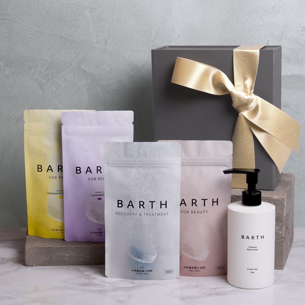 【新発売/ギフトBOX】入浴剤 ボディクリーム Luxe Body Care Edition（バスタブレット4種 ボディクリーム 温浴美肌 誕生日 ホワイトデー 女性 高級 記念日 おしゃれ 内祝い お祝い お礼 出産 美容 新生活 実用的)
