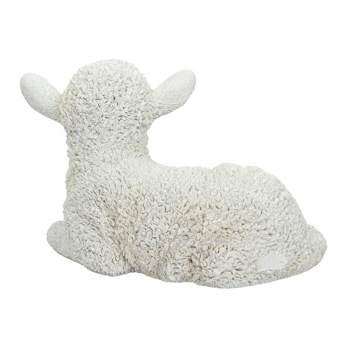 置物 羊 寝そべる羊 幅23.4cm woobia ウービア ひつじ リアル かわいい おしゃれ 玄関 インテリア オブジェ ガーデン ラム 北欧 ナチュラル 動物 アニマル 癒し 棚 未年 プレゼント ギフト 新築祝い