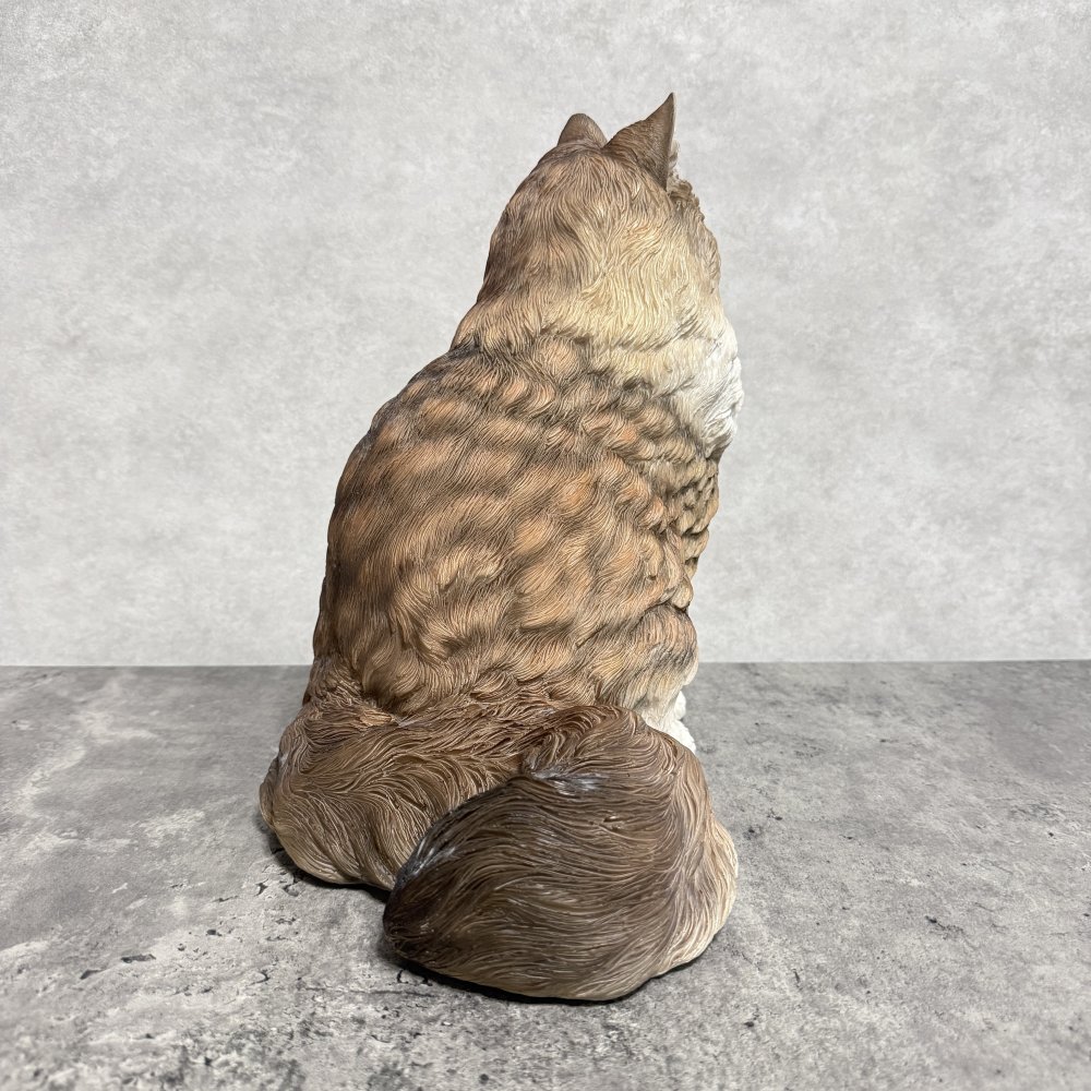 WooBia ウービア 猫 置物 お座りノルウェージャンフォレストキャット マスターズエディション 高さ29.5cm リアル 長毛 ネコ アニマルオブジェ 玄関 リビング インテリア 猫好き 新築祝い 開店祝い 退職祝い プレゼント ギフト