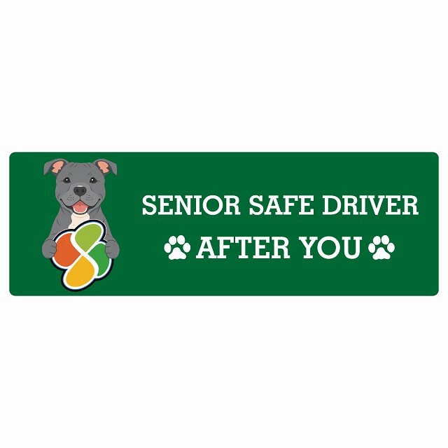 カーサイン 高齢者マーク SENIOR SAFE DRIVER スタッフォードシャーブルテリア ステッカー シール 長方形 15x5cm 肉球 日本製 車