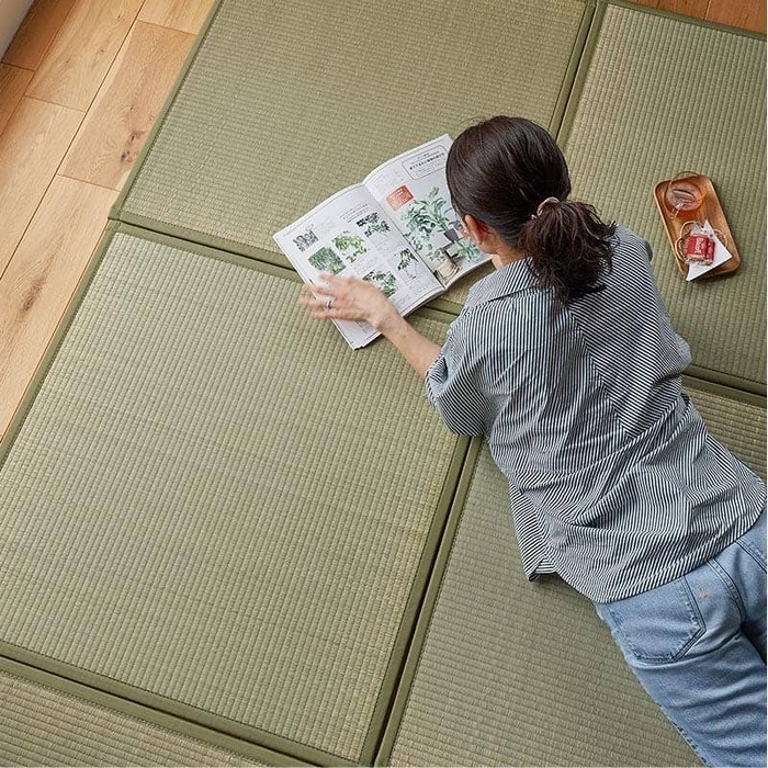 夏ラグ 夏用カーペット 畳 置き畳 置きたたみ い草 天然素材 天然い草 DIY フロア畳 ユニット畳 フローリング畳 カーペット マット 82x82cm 和室 軽量 空気清浄 保温性 調湿 縁あり リラックス効果
