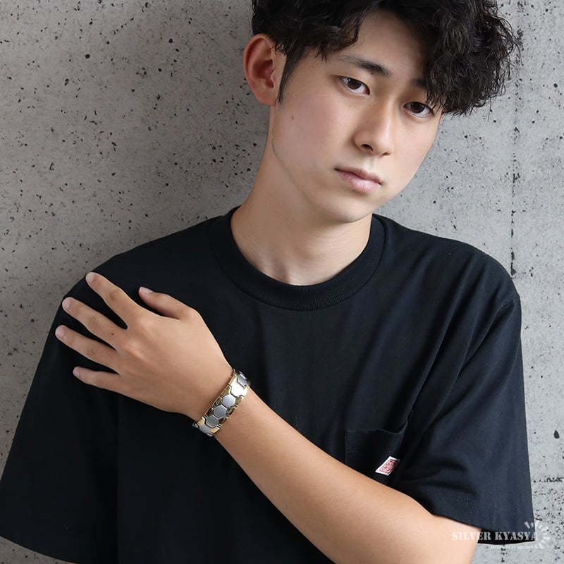 ステンレス 磁気ブレスレット 幅18mm メンズ ワイド 六角形 幾何学デザイン バイカラー ボリューム 太め 存在感 大人 カジュアル きれいめ ストリート モード 男性 手元 アクセサリー ファッション 金属アレルギー対応