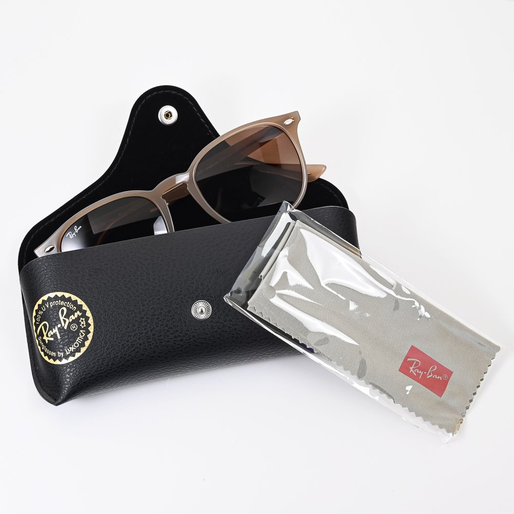 レイバン Ray-Ban サングラス 国内正規品 53サイズ ローブリッジフィット アジアンフィット ボストン型 男女兼用 メンズ レディース ブラウン RB4259F 616613 53 20 150 3N 【スペシャルラッピング660円(別売り)】送別会 誕生日 お中元 結婚祝い 結婚式 高級 父の日 母の日 ホワイトデー