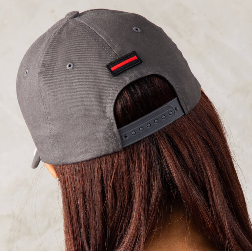 FUBU フブ キャップ 帽子 メンズ レディース fam-62902 ベースボールキャップ ローキャップ つば刺繍 スクリプトロゴ 刺繍 バイザー刺繍 6パネル アジャスター付 ストリート ヒップホップ ダンス カジュアル FREE 2026FW Karlas