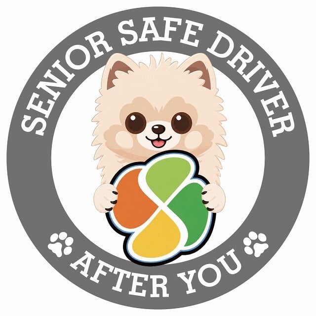 カーサイン 高齢者マーク SENIOR SAFE DRIVER ポメ柴 ステッカー シール 直径13cm 肉球 日本製 車
