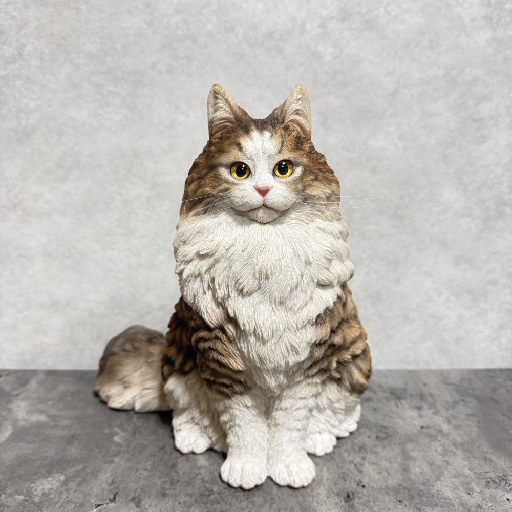 WooBia ウービア 猫 置物 お座りノルウェージャンフォレストキャット マスターズエディション 高さ29.5cm リアル 長毛 ネコ アニマルオブジェ 玄関 リビング インテリア 猫好き 新築祝い 開店祝い 退職祝い プレゼント ギフト