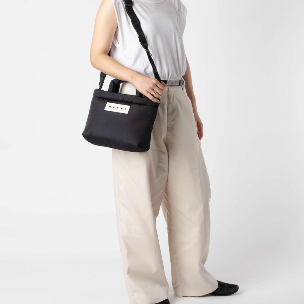 マルニ MARNI PUFF E/W TOTE BAG パフ トートバッグ BMMP0131U2 P8068 ショルダーバッグ メンズ レディース バッグ ブラック