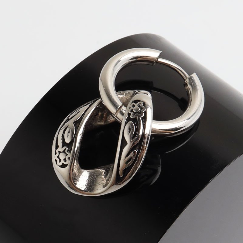 ステンレス チェーンの一コマピアス ドロップ 唐草 フープピアス ごつめ 揺れる かっこいい シルバー 片耳1点 アラベスク 大きめ 存在感 メタル メンズ 男性 金属アレルギー対応 イヤリング