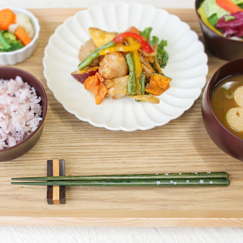箸 お箸 はし おしゃれ かわいい 23cm カトラリー お弁当 大人 来客用 持ちやすい 木製 細い 先 細い 子供 すべらない 天然木製 先角 プチギフト 粗品 プレゼント 引き出物 まとめ買い おはし 和風 赤 桜 小桜箸 花柄