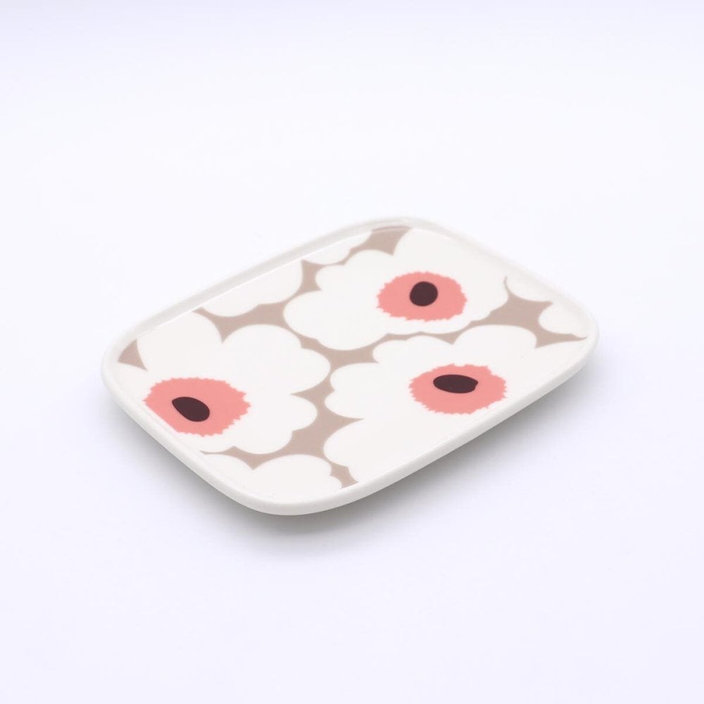 マリメッコ ウニッコ プレート15×12cm クレイ/ホワイト/ローズ marimekko UNIKKO 皿 食器 ギフト 耐熱 電子レンジ対応 結婚祝い プレゼント 贈り物