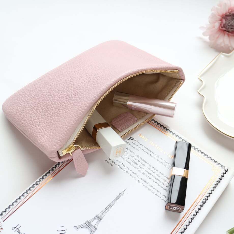 【ポーチS】父の日 母の日 誕生日 名入れ ギフト プレゼント クリスマス 日本製 ホワイトデー バレンタイン 結婚記念日 記念日 結婚祝い 就職祝い 入学祝い 卒業祝い 退職祝い 還暦祝い 出産祝い お返し お礼 お祝い 御祝い 新生活 成人祝い 昇進祝い 送別会 贈り物 女性 男性 彼女 妻 送料無料 友達 20代 30代 40代 50代 彼氏 人気 おしゃれ 本革 ポーチ