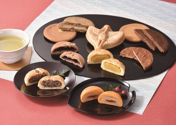 送料無料 北海道産地直送 松屋 釧路・阿寒の菓子詰合せ  ※ご注文後約7～10日前後での発送となります。沖縄・離島へは別途配送料が発生いたします お取り寄せグルメ スイーツ
