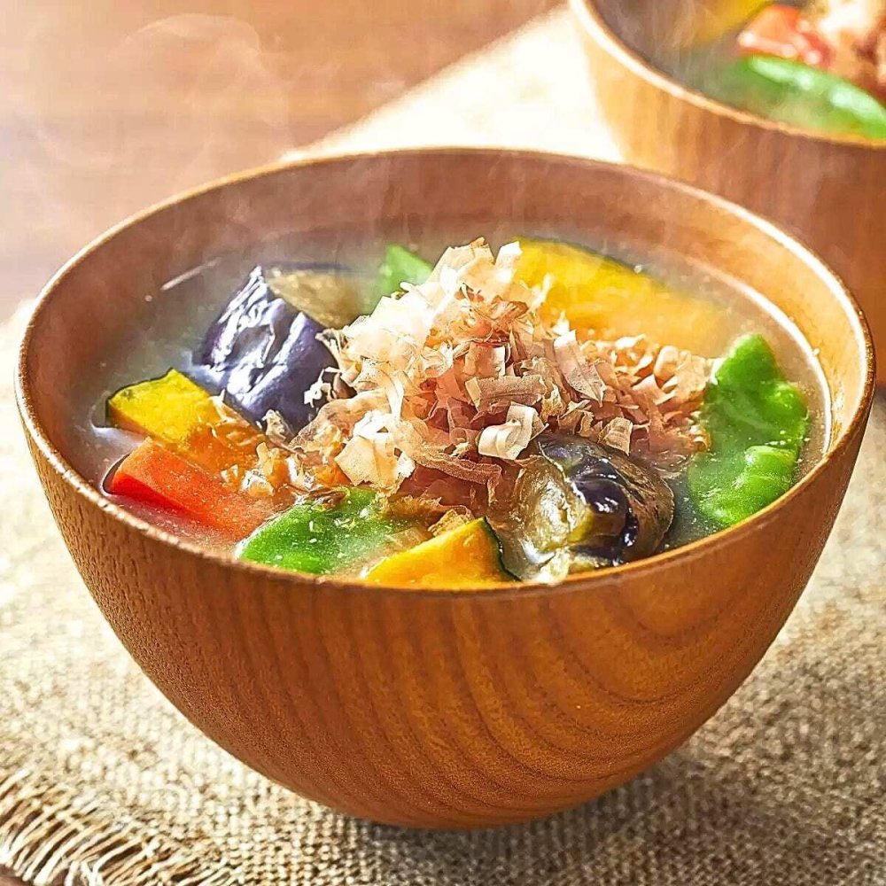 賞味期限20261128原価割れご奉仕ヤマキ だしの素 小分け 500g (バラ売り お試し) アレルギー物質28品目不使用 かつおだし 顆粒 業務用 万能調味料 国内製造 ポイント消化 買い回り ストック 料理の素 味の素不使用の方にも