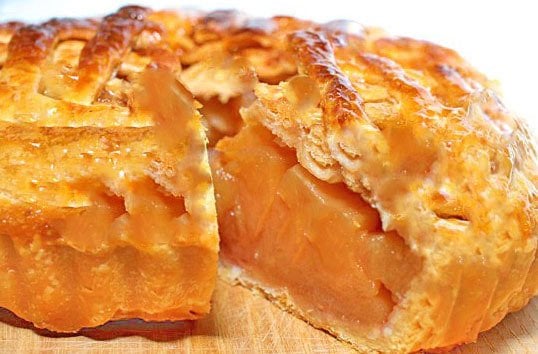 紅玉りんごのアップルパイ 【誕生日 バースデー 人気アップルパイ バースデーケーキ 誕生日ギフト 昔ながらの甘酸っぱ〜いアップルパイ バレンタインデー ホワイトデー 母の日 父の日 クリスマス クリスマスケーキ】