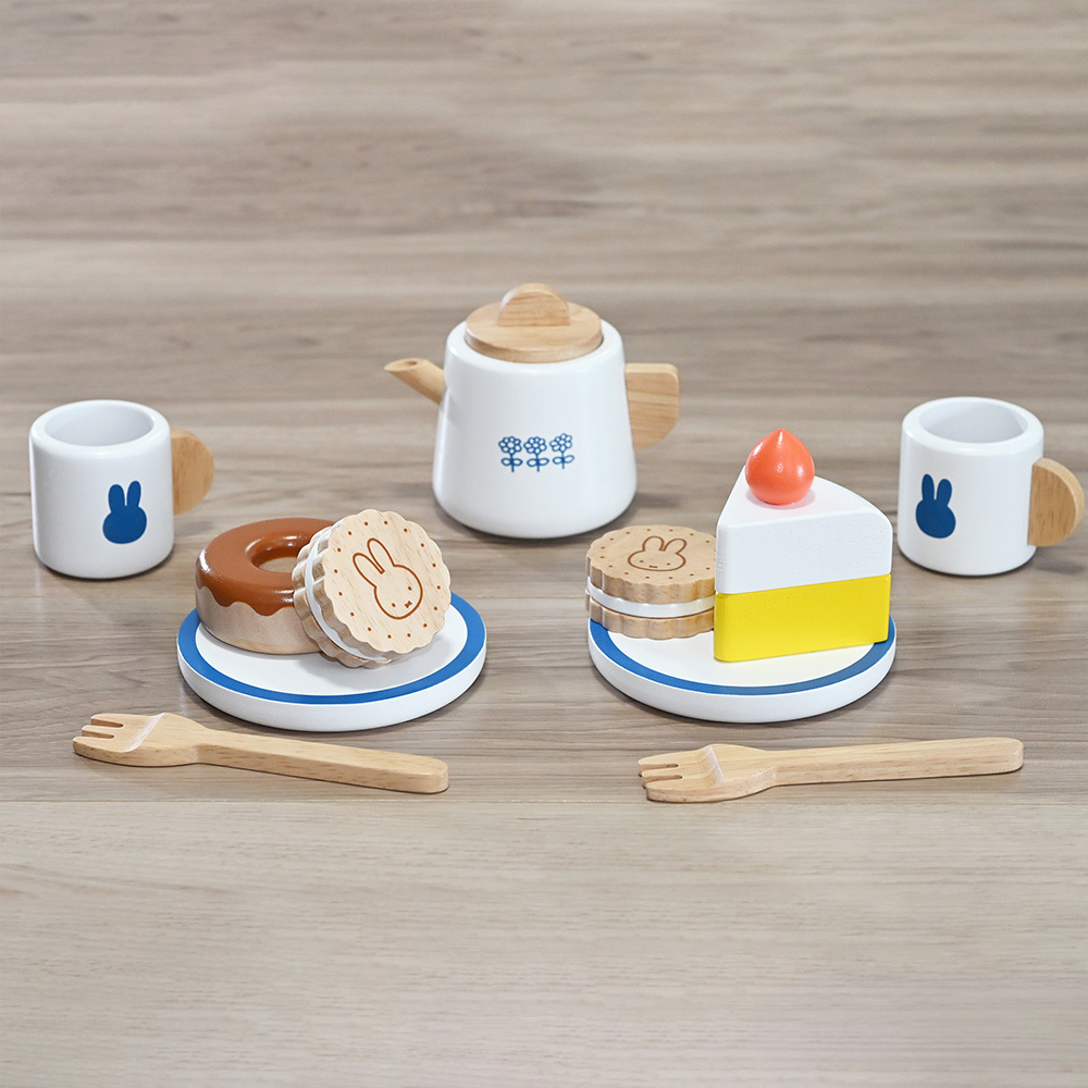【10/6発売】積み木 ミッフィー ティーセット | 3歳 ままごと おもちゃ 子供 男の子 女の子 木のおもちゃ ミッフィー ブルーナ 出産祝い 木製玩具 知育玩具 女の子 男の子 キッズ 幼児 子ども 木製 NICHIGAN ニチガン