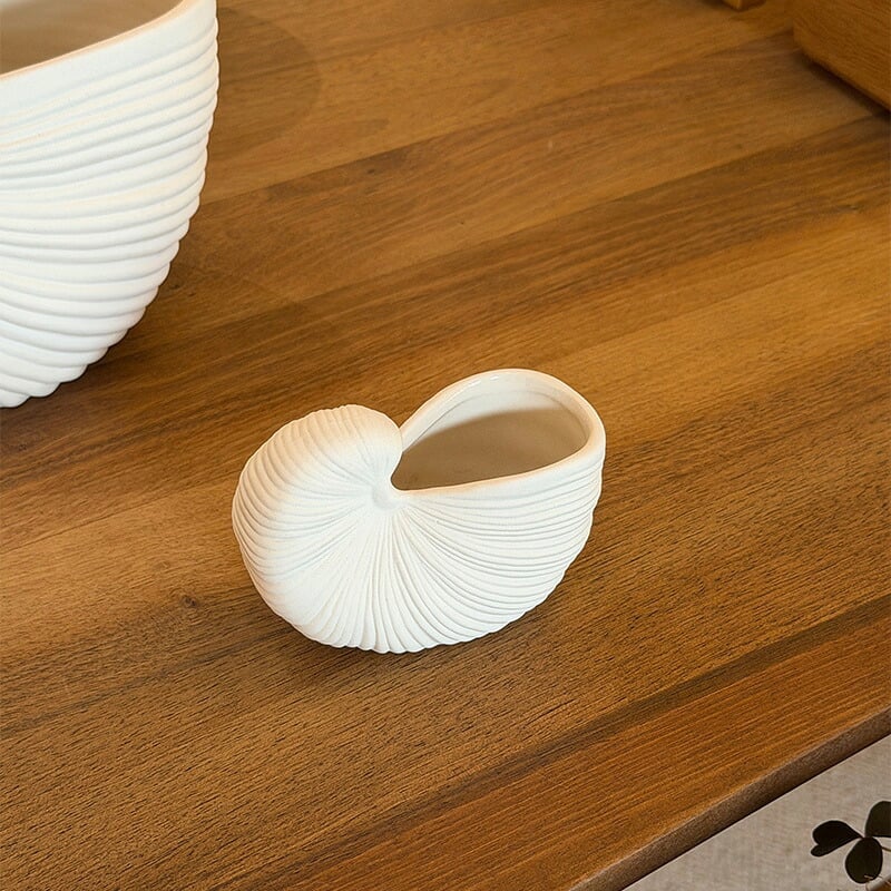 ferm LIVING ファームリビング シェルポット Shell Pot Sサイズ 11cm  北欧 花瓶 フラワーベース おしゃれ 北欧雑貨 インテリア雑貨 オブジェ 人気 ブランド 正規販売店