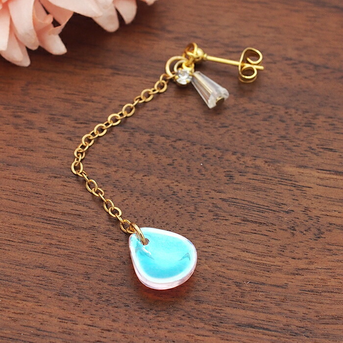 ピアス レディース 金属アレルギー対応 ステンレス 花びら キュービック かわいい 華やか チェーン ロング 揺れる