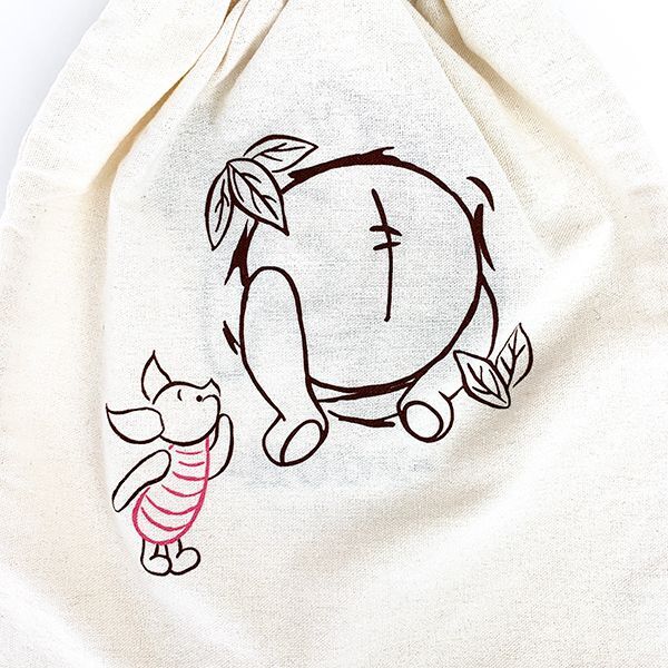 ディズニー プー Winnie The POOH Pooh Series 巾着バッグ バッグ 通勤 通学 巾着 刺繍 イエロー グッズ