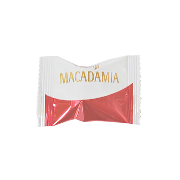 (全国送料無料)お菓子 詰め合わせ 明治 マカダミアチョコレート 個包装 32粒 メール便 (4902777215129sx32mz)【送料無料 詰め合わせ おやつ 小袋 個包装 お試し】