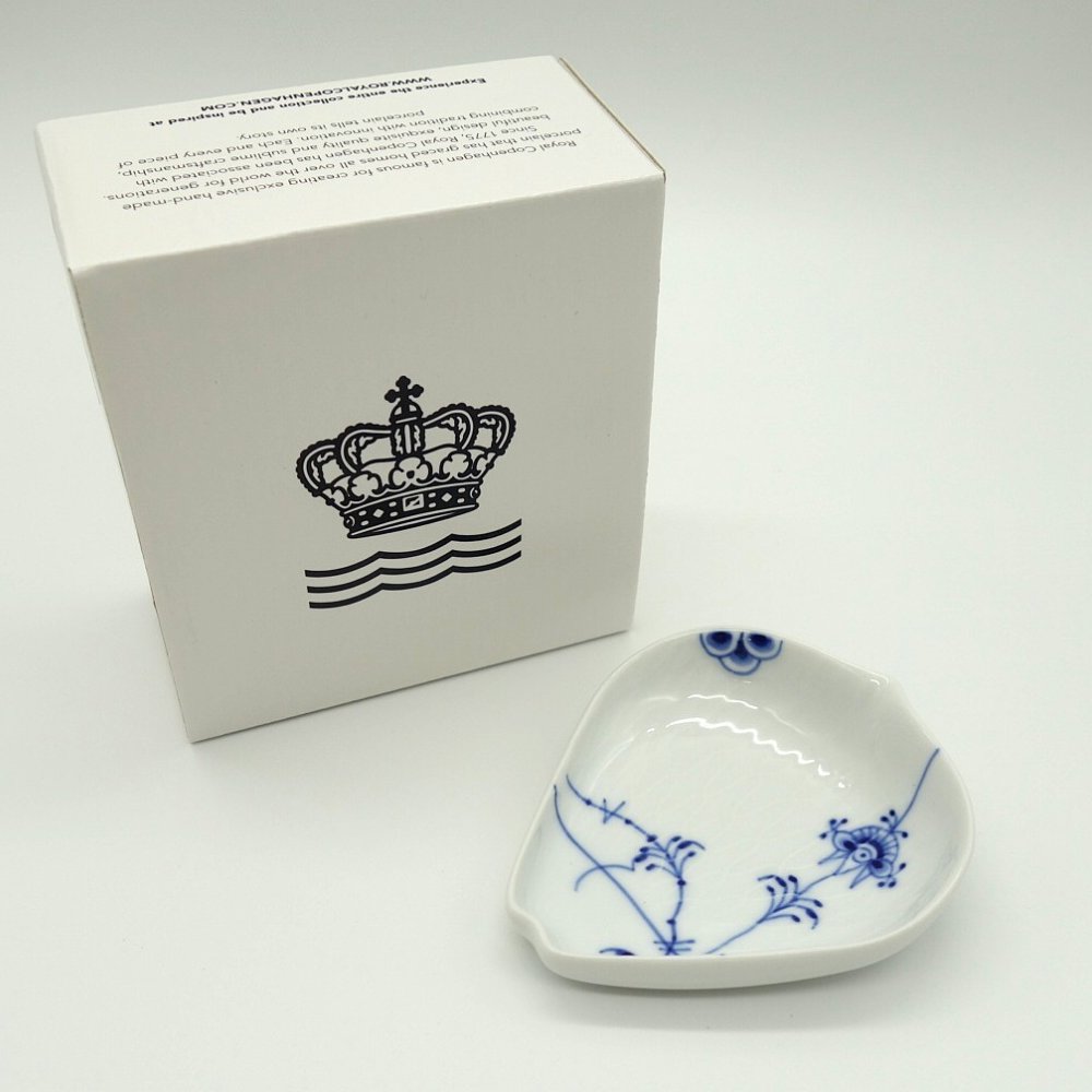 【ロイヤルコペンハーゲン】ブルーパルメッテ ペタルディッシュ 9cm　豆皿【結婚祝】【出産祝】【退職祝】【引越祝】【還暦祝】【記念品】