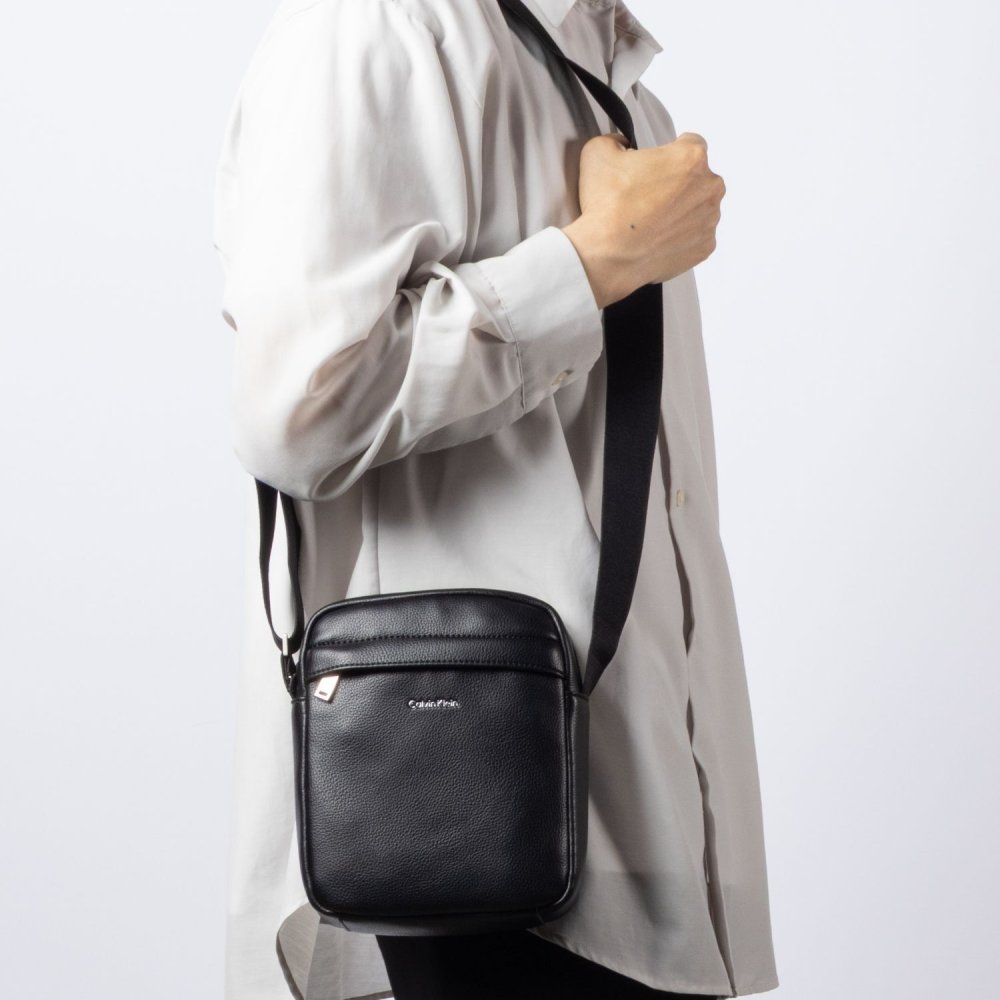 カルバンクライン Calvin Klein RAISED REPORTER レイズド リポーター LV04D3160G ショルダーバッグ メンズ バッグ