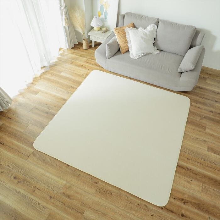 ラグ カーペット クッションマット マット 120×170cm ピタリ すべり止め 下敷き 滑り止め 手洗い 防音マット 防音 防ダニ加工 ホット 対応 床暖房対応 ウレタン入り下敷き 保温性 下 絨毯下 便利 無地 ホワイト オールシーズン