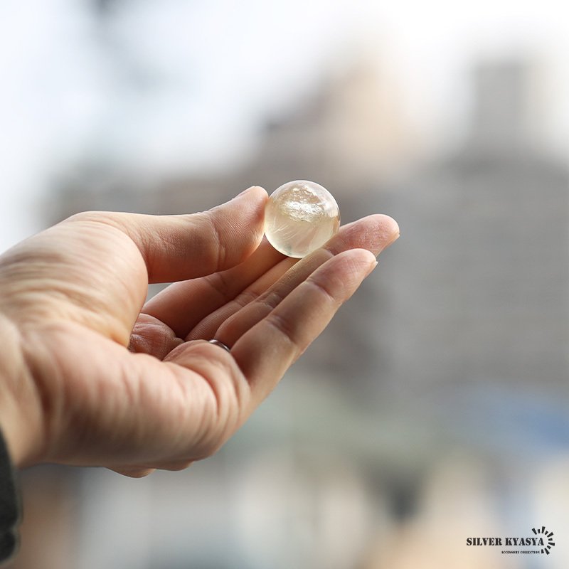 シトリン 丸玉 天然石 25mm 一粒 水晶玉 ボール パワーストーン 浄化 置き石 インテリア 飾り 本物 小物 雑貨