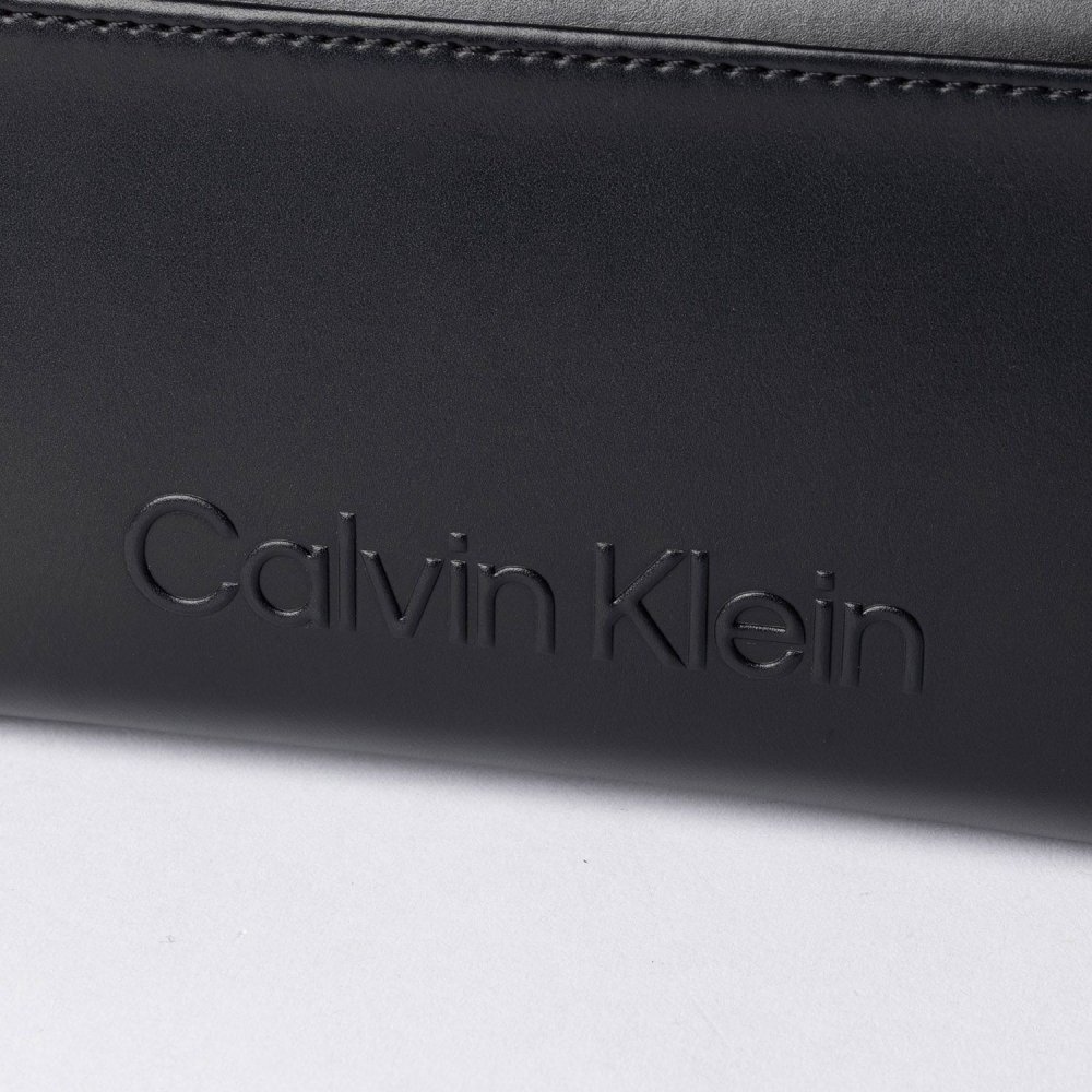 カルバンクライン Calvin Klein EMBOSSED LOGO LARGE ZIP AROUND エンボスロゴ ラージ ジップウォレット K60K612952 長財布 レディース 財布
