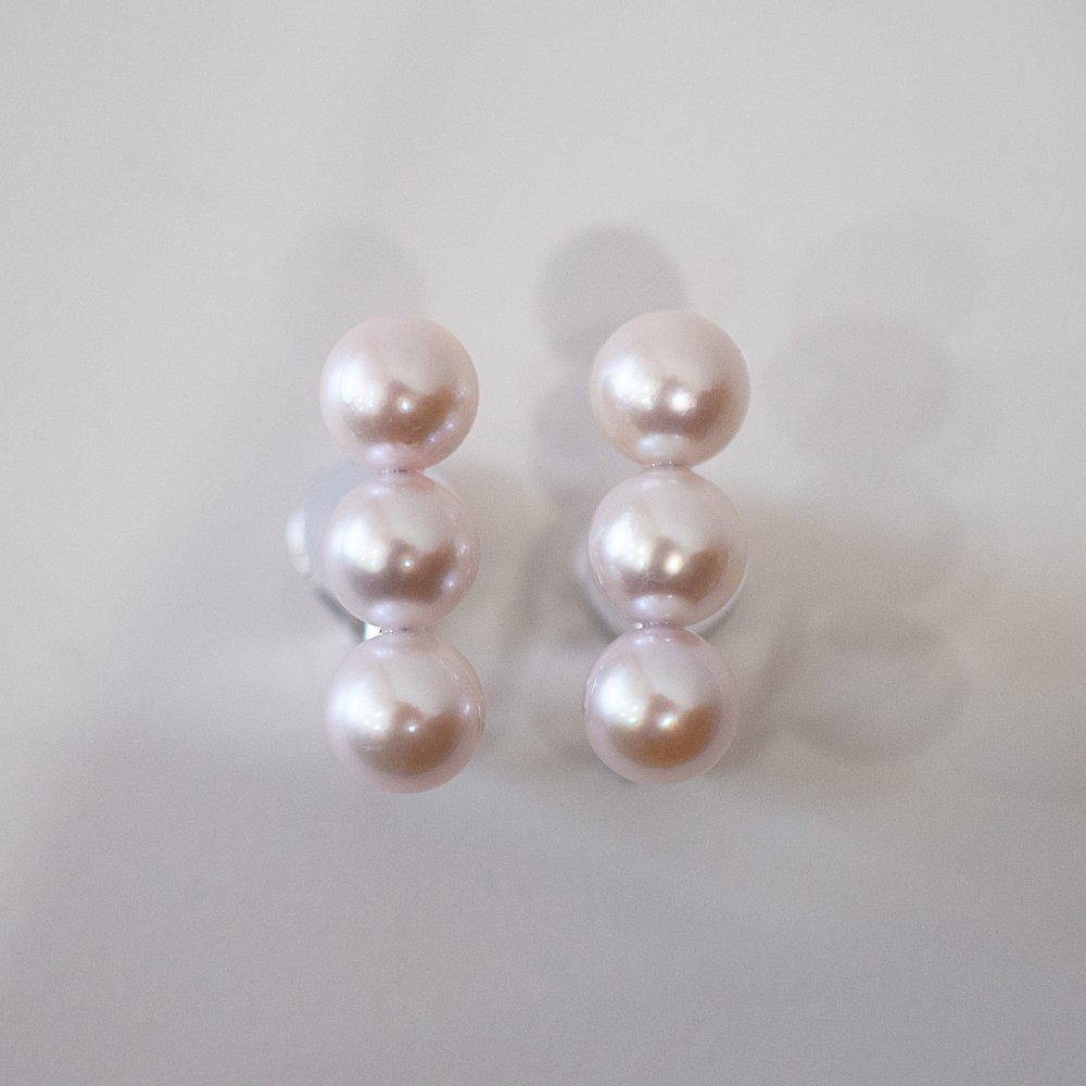 ［pearl616］ 7.5mm - 8mm ホワイトピンク 3連 イヤリング あこや真珠 本真珠 熊本 天草 真珠