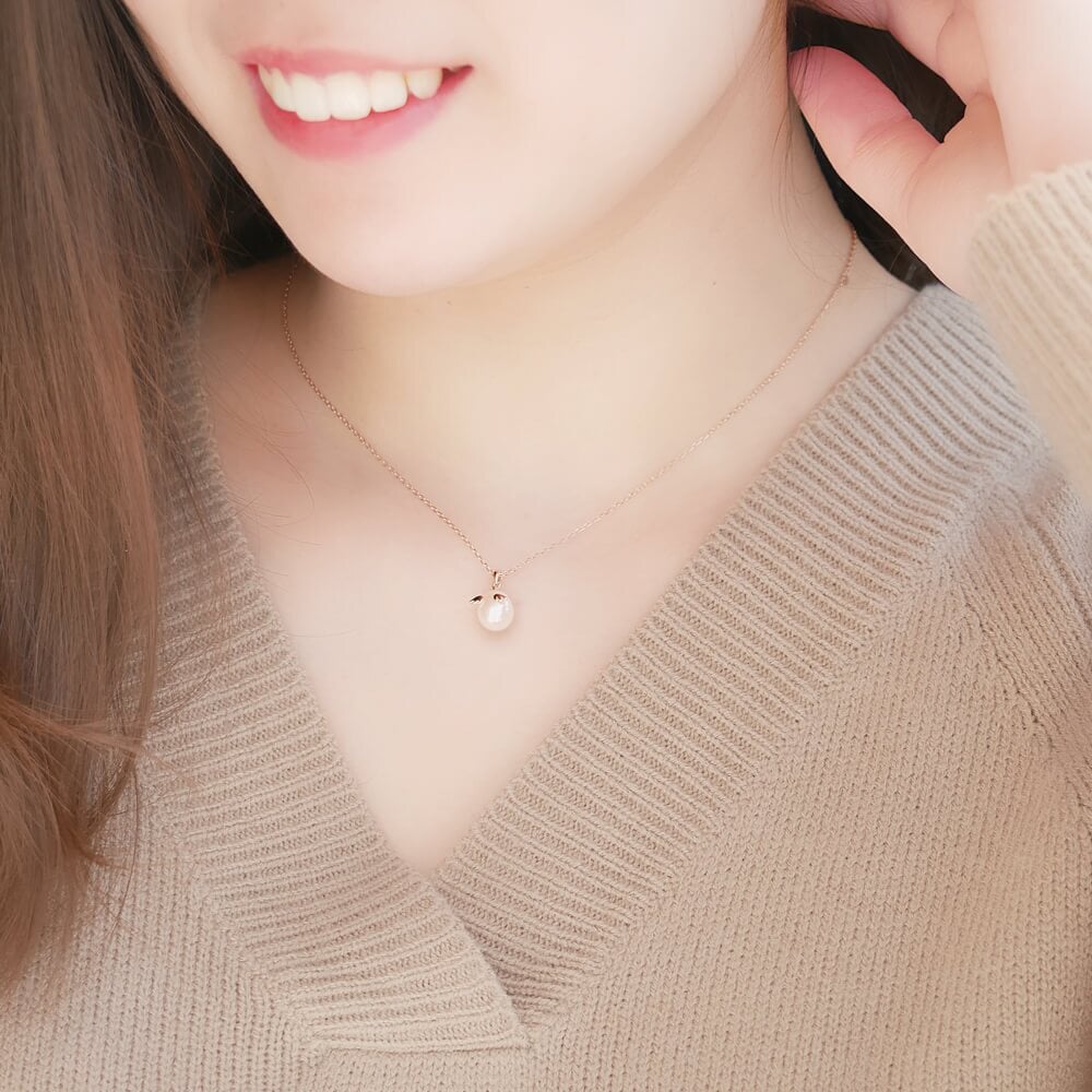 "天使の卵" 1粒 本真珠 レディース 10金 ペンダント ネックレス【天使の卵 "パールペンダントネックレス"】 女性 彼女 妻 誕生日 プレゼント 誕生日プレゼント 結婚記念日 ☆送料無料☆ [天使862PLK10] おすすめ プレゼント 人気 ブランド 秋アクセ　秋ジュエリー ご褒美ジュエリー 彼女 ネックレス ギフト バースデー ギフト 記念日