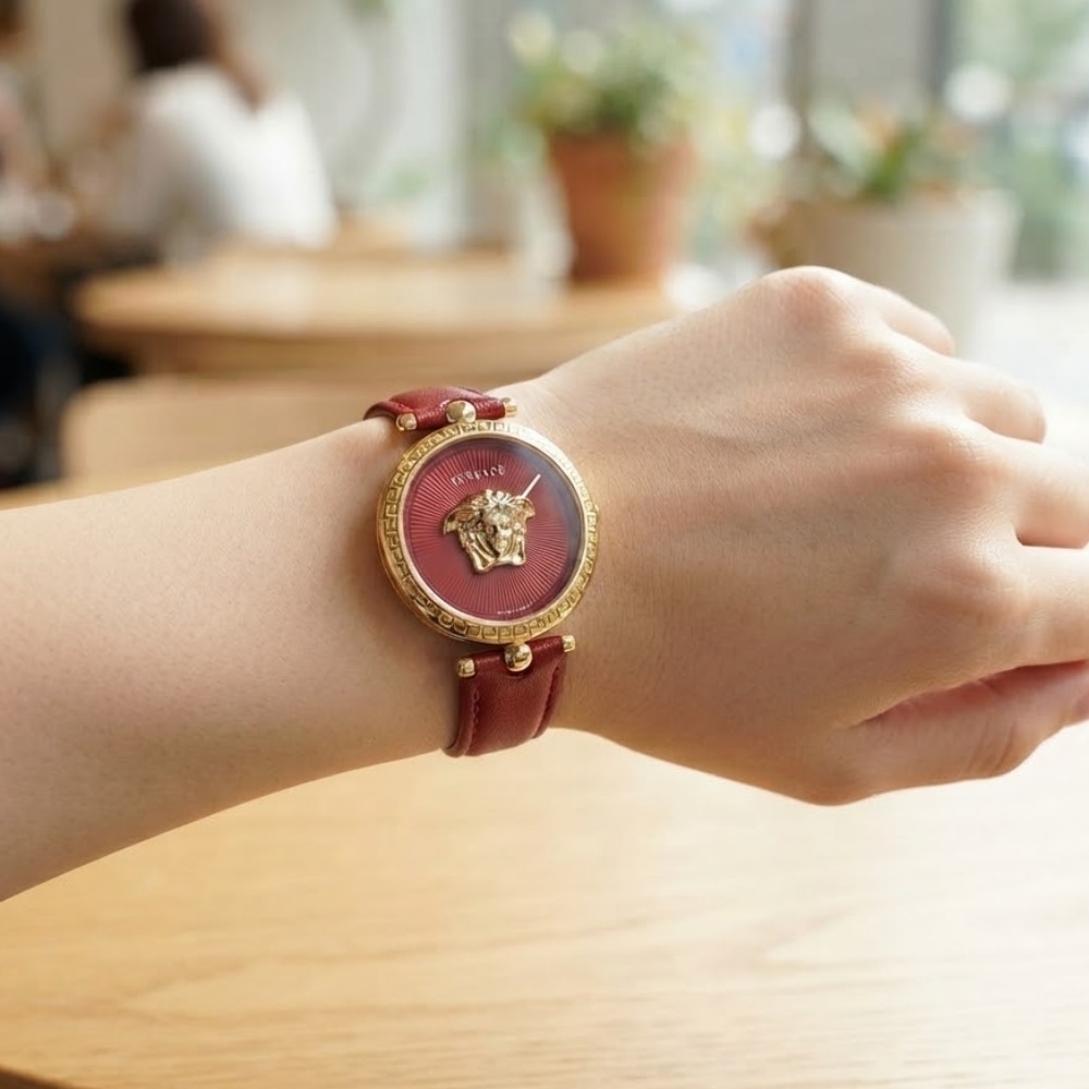 ヴェルサーチェ 腕時計 レディース レッド ゴールド 34mm VERSACE PALAZZO EMPIRE パラッツォ エンパイア 立体 メデューサ 赤 レザー 革ベルト スイス製 高級 ブランド おしゃれ プレゼント ギフト 卒業 入学 お祝い